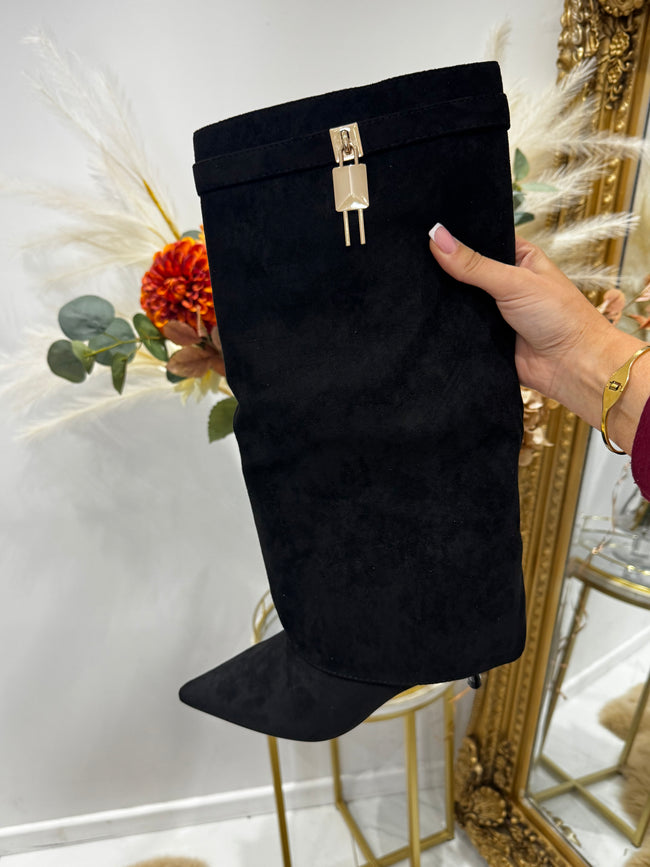 Suede padlock boot