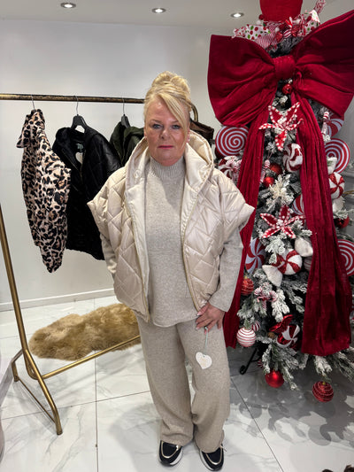 Short padded hooded waistcoat