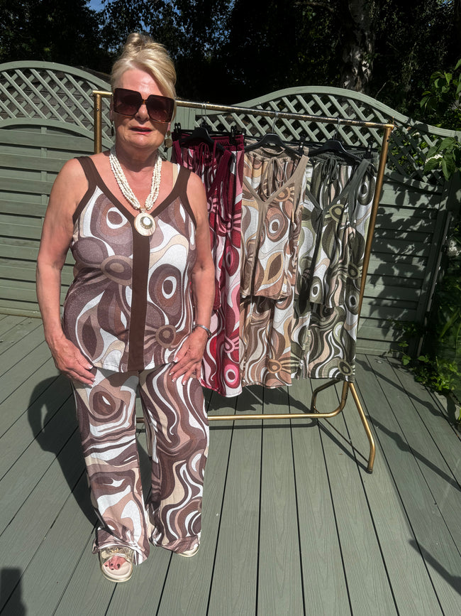 Shimmer “PUCCI” v neck trouser set