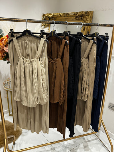 “JOANNA” pleated Trouser set