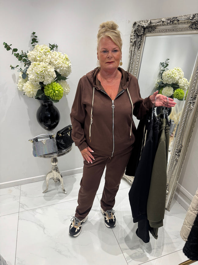 Plain zip tracksuit