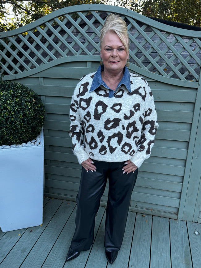 Leopard print denim collar jumper