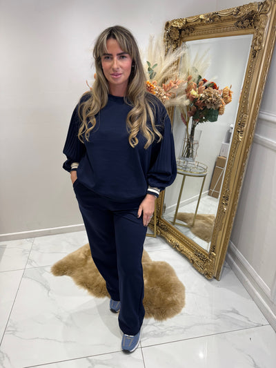 Pleated arm tracksuit